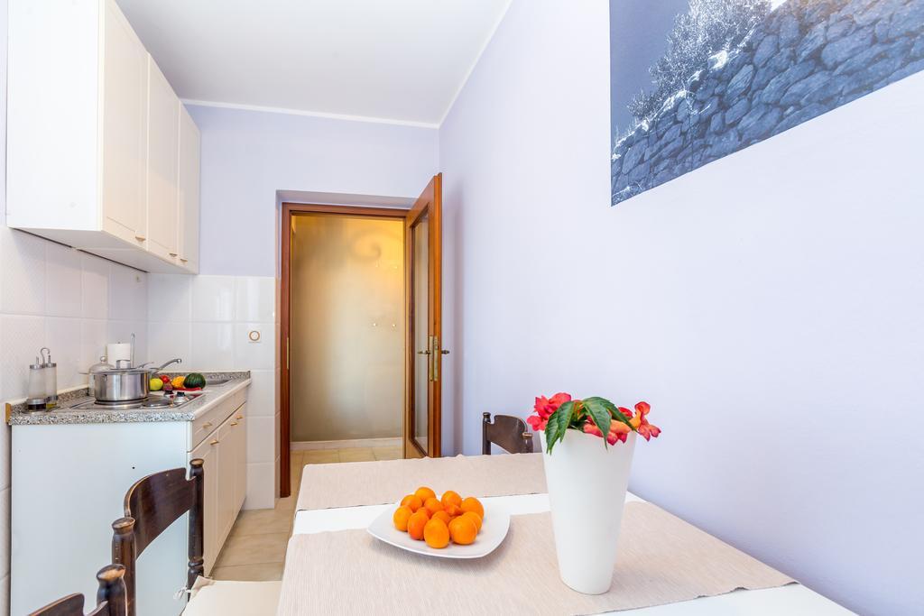 Ava Apartments Омишаль Екстер'єр фото