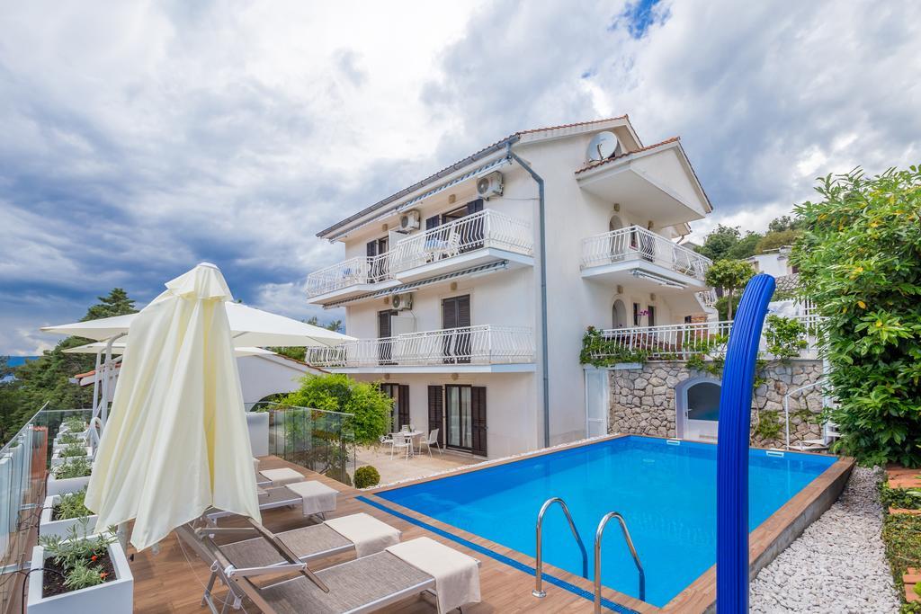 Ava Apartments Омишаль Екстер'єр фото