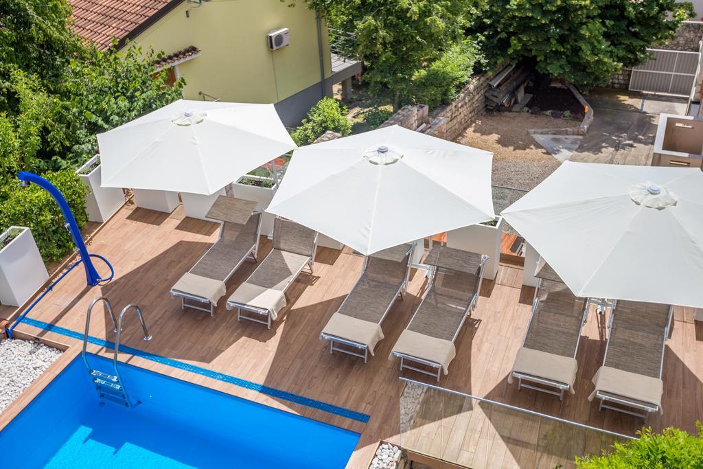 Ava Apartments Омишаль Екстер'єр фото